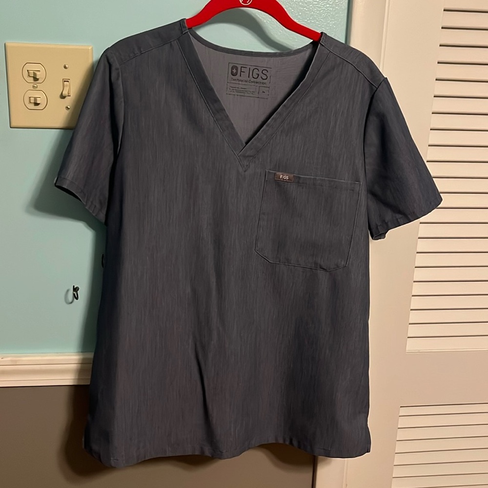 FIGS Technical Collection - Denim blue scrub top Sz. M